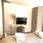 Aenea\'S B&B