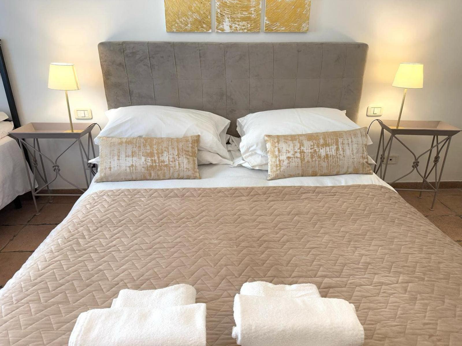 Aenea's Bed & Breakfast